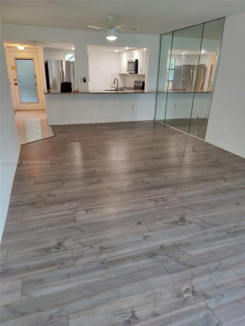 1810 N Lauderdale Ave , Unit 2204, North Lauderdale, FL 33068 Photo