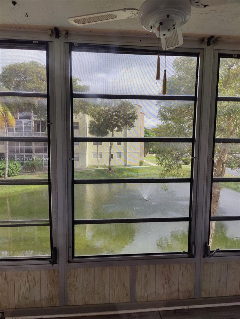 1810 N Lauderdale Ave , Unit 2204, North Lauderdale, FL 33068 Photo