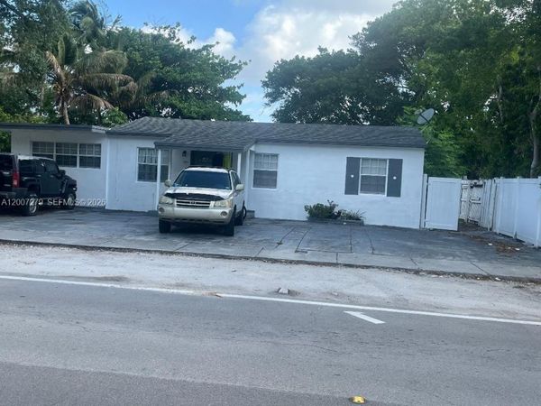 1341 NE 149th St , Miami, FL 33161