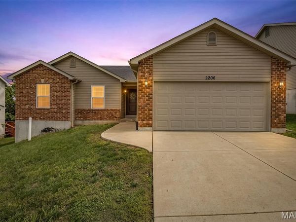 2206 Providence Park Lane , Herculaneum, MO 63048