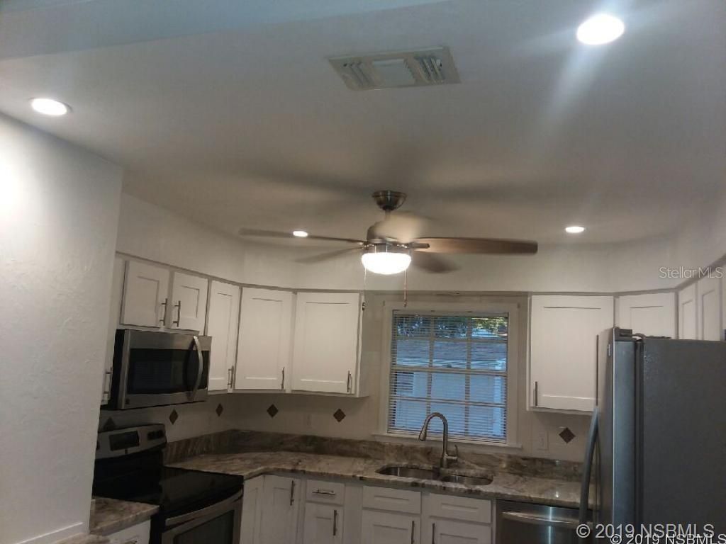 572 Palm Drive, New Smyrna Beach, FL 32168 Photo
