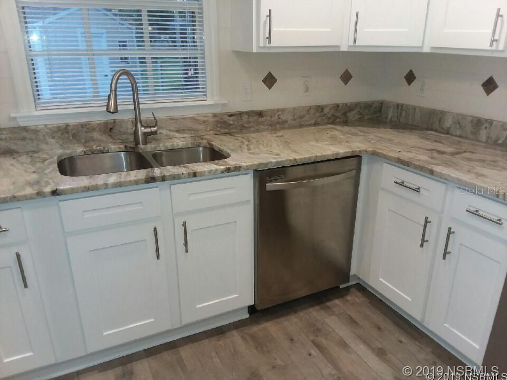 572 Palm Drive, New Smyrna Beach, FL 32168 Photo