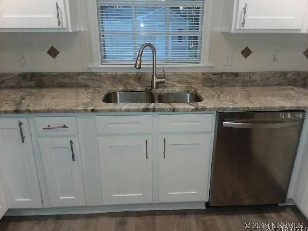 572 Palm Drive, New Smyrna Beach, FL 32168 Photo