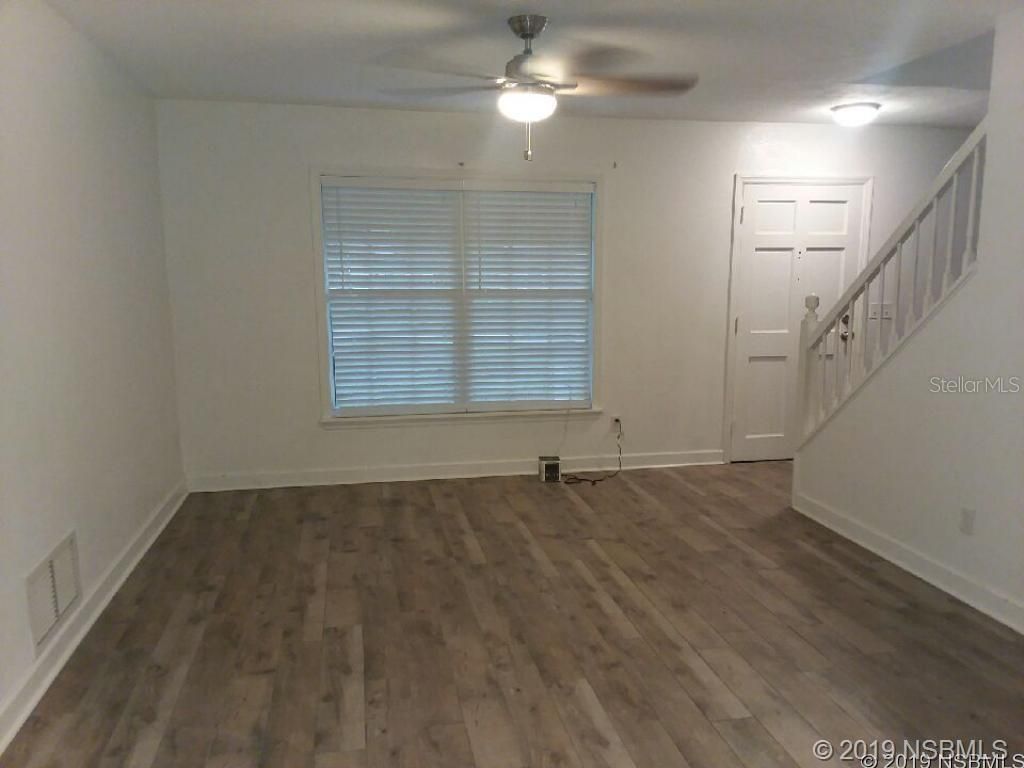 572 Palm Drive, New Smyrna Beach, FL 32168 Photo