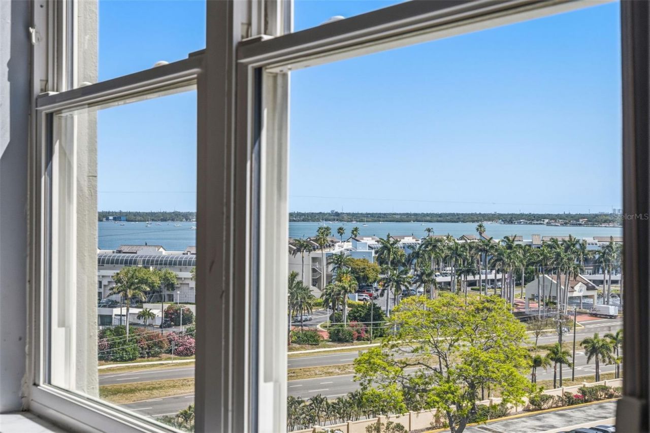 5220 Brittany Dr S , Unit 901, Saint Petersburg, FL 33715 Photo
