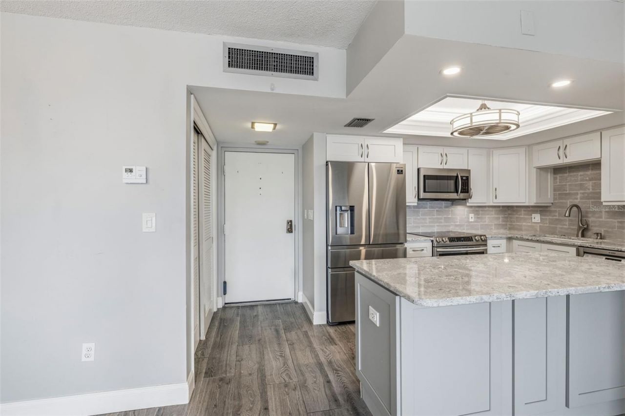 5220 Brittany Dr S , Unit 901, Saint Petersburg, FL 33715 Photo