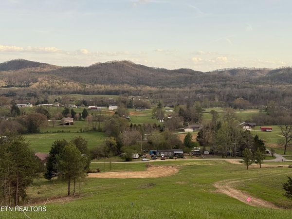 431 Smokey Rd, Rutledge, TN 37861