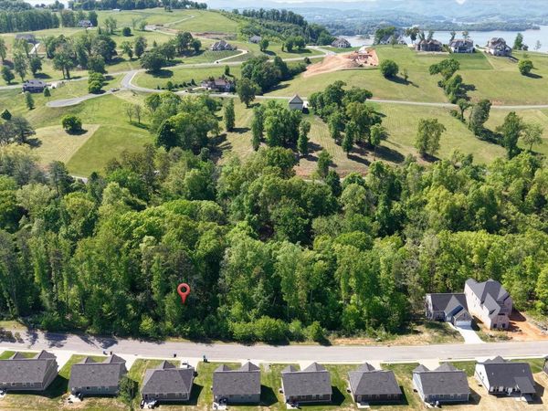 Bridgewater Blvd, Morristown, TN 37814