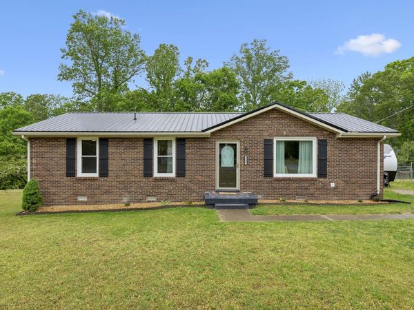 3908 Cedar St , Centerville, TN 37033