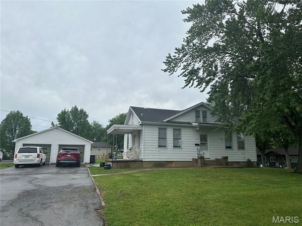 104 W Jasper Street , Steeleville, IL 62288