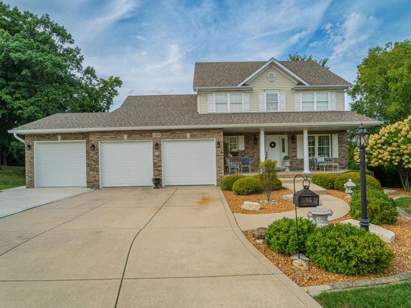 1205 Waterside Lane, Crown Point, IN 46307