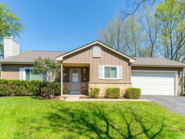 425 Somerset Court, Algonquin, IL 60102