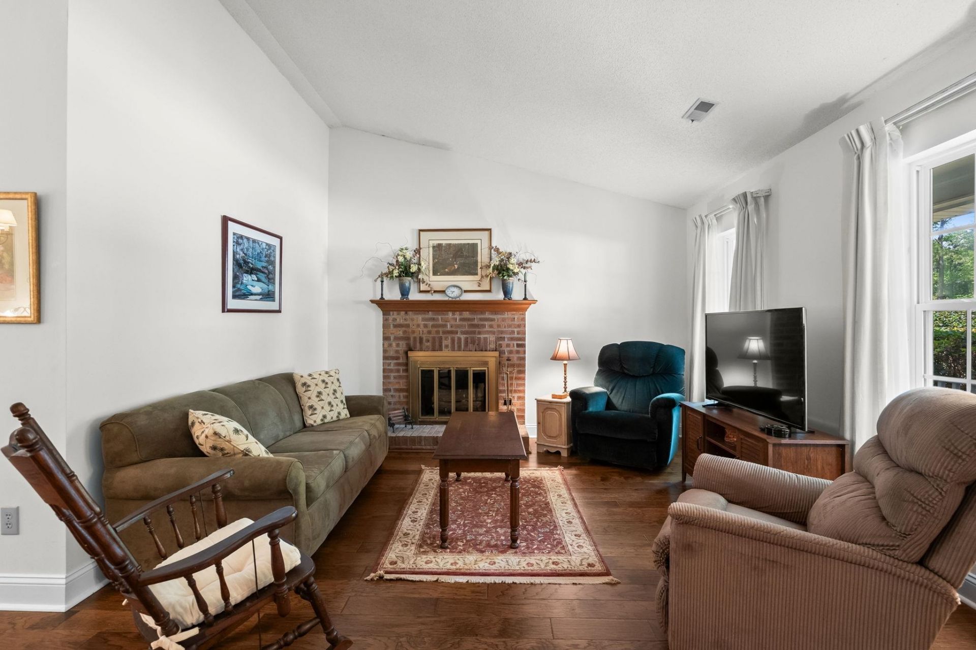108 Woodlake Dr. Photo 14