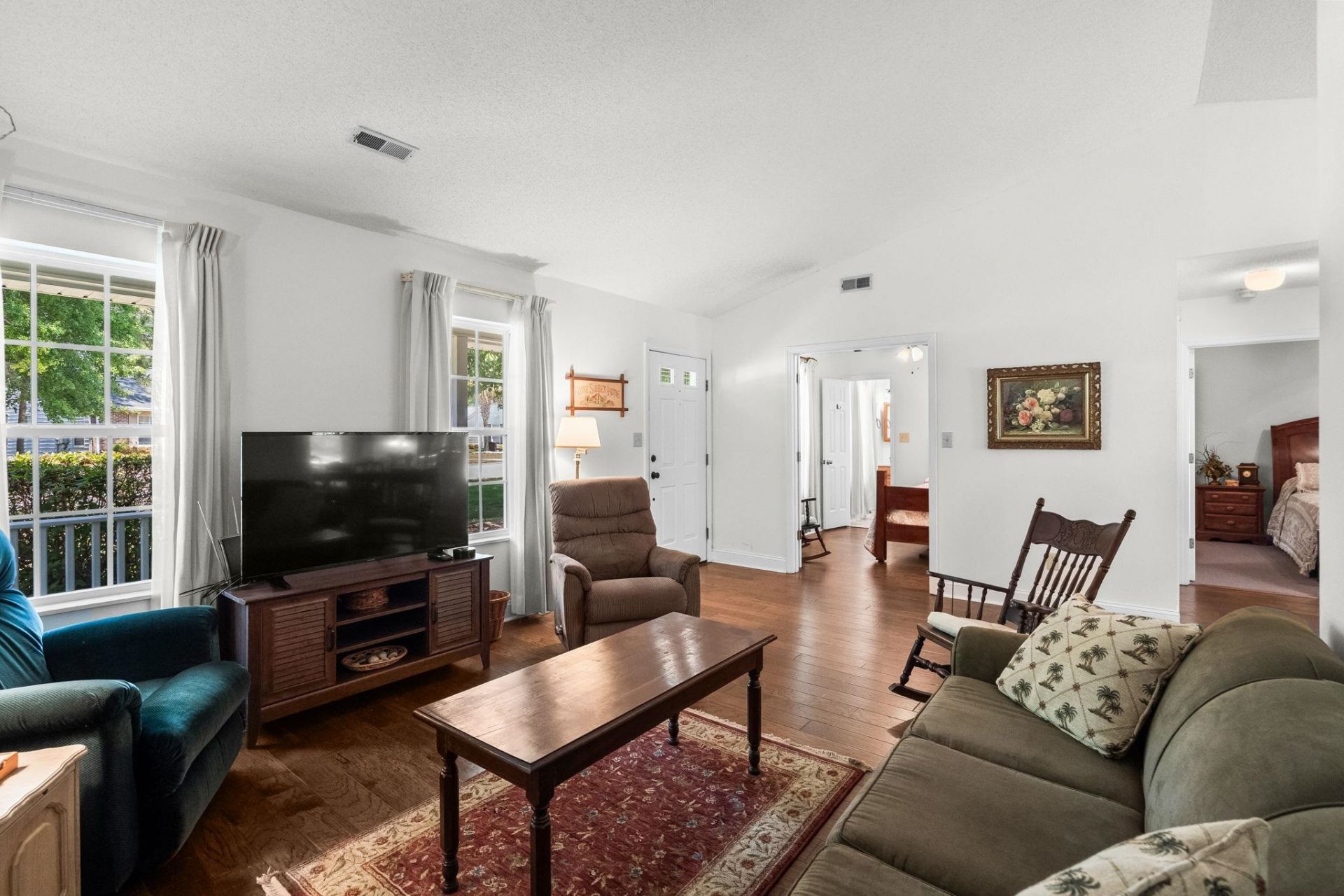 108 Woodlake Dr. Photo 16