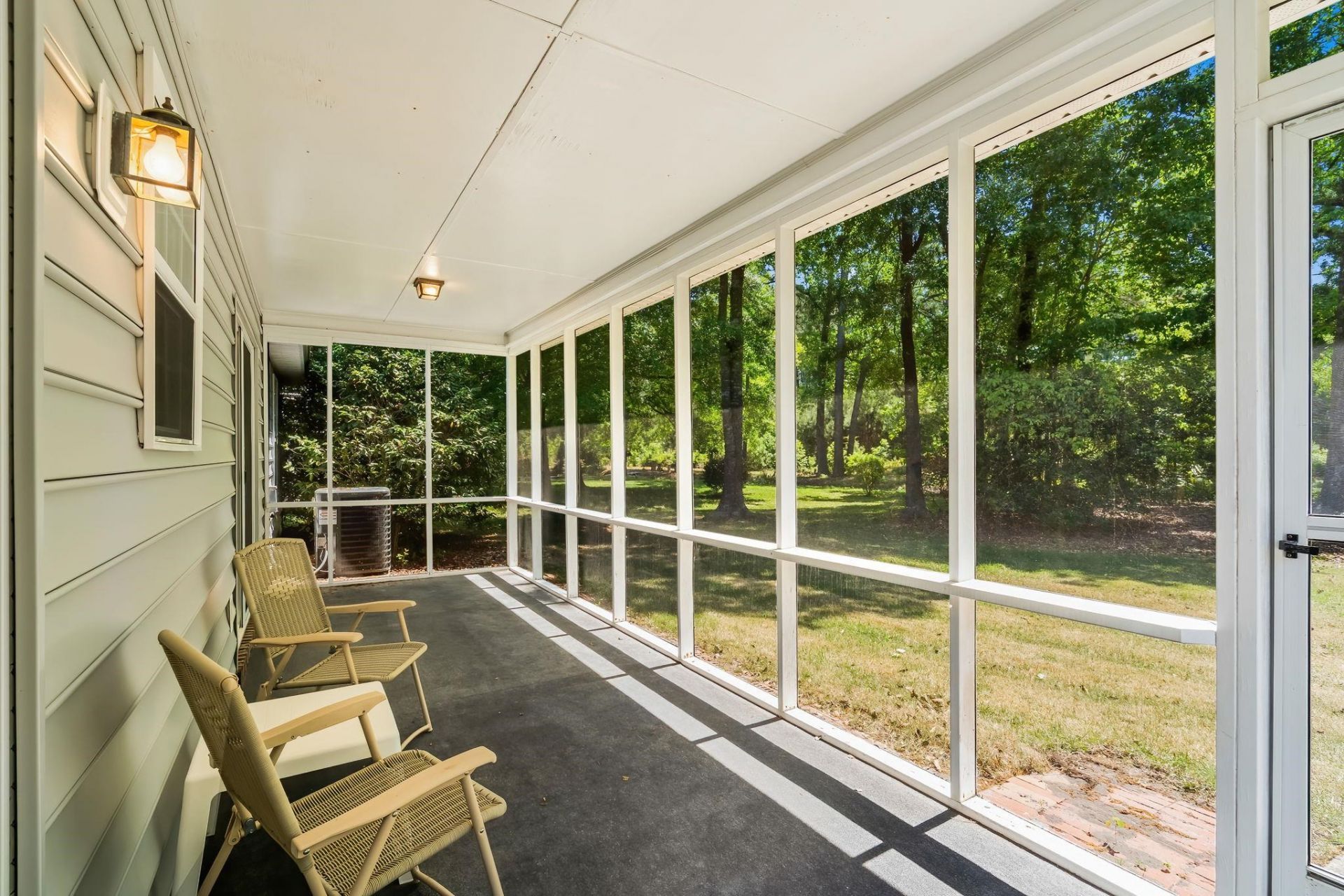 108 Woodlake Dr. Photo 28