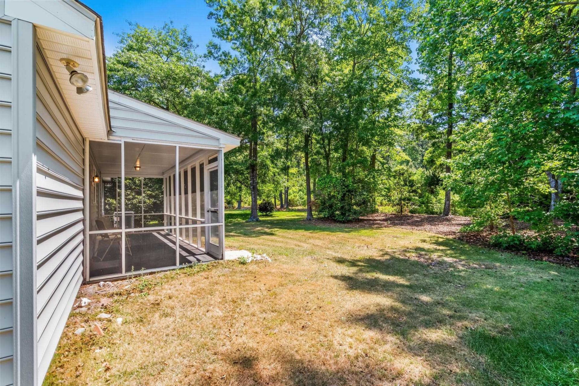 108 Woodlake Dr. Photo 30
