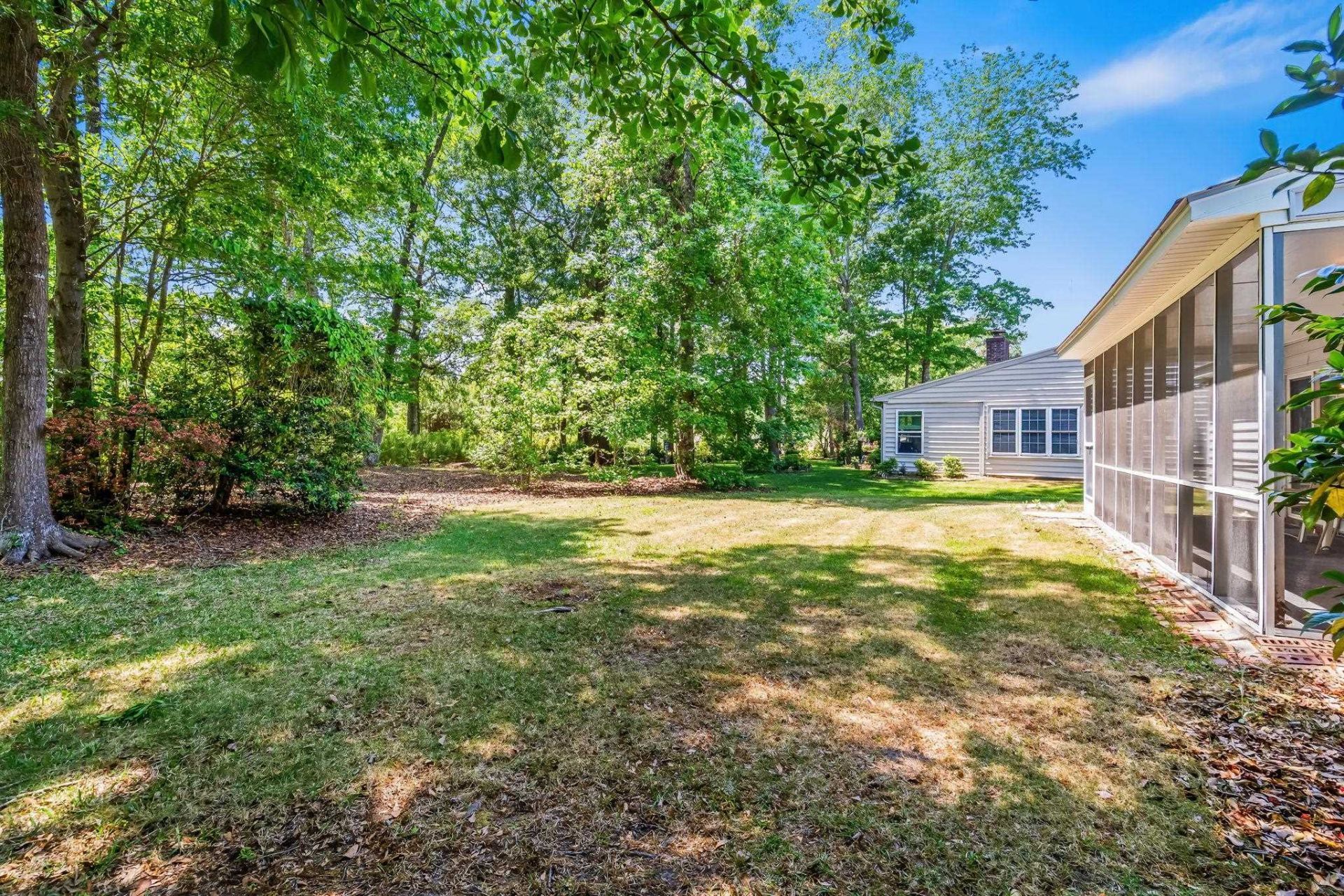 108 Woodlake Dr. Photo 31
