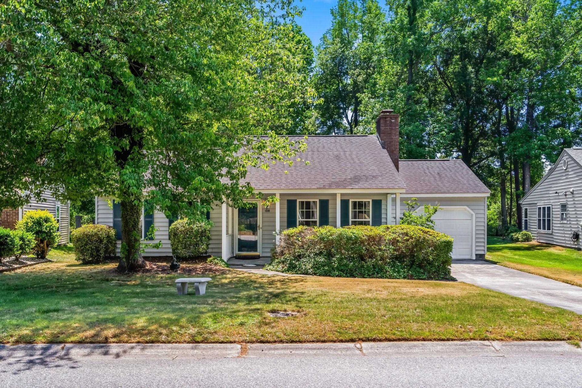 108 Woodlake Dr. Photo 41