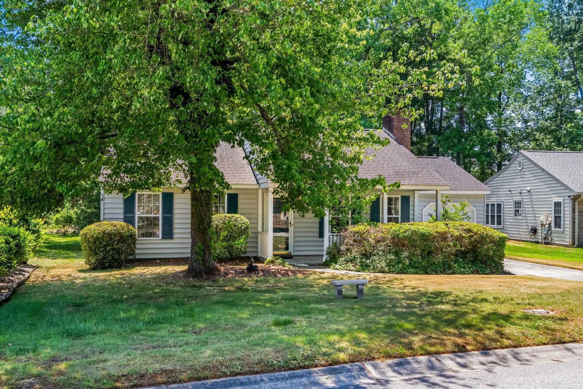 108 Woodlake Dr. Photo 9