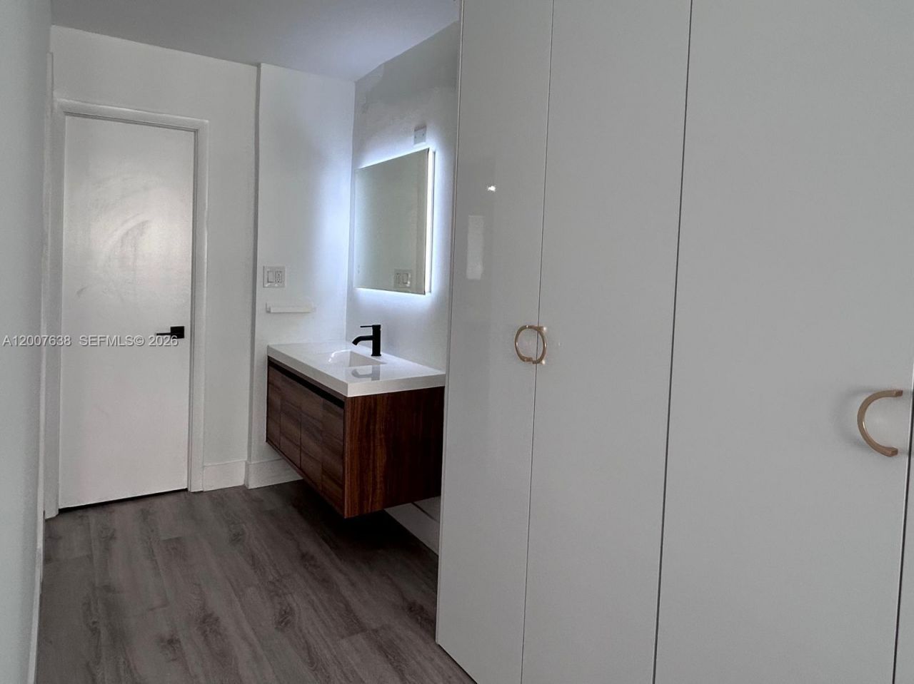 5838 Collins Ave, Unit 8E, Miami Beach, FL 33140 Photo