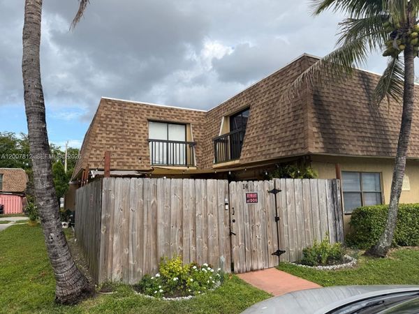 6580 W 24th Ct , Unit 19-14, Hialeah, FL 33016