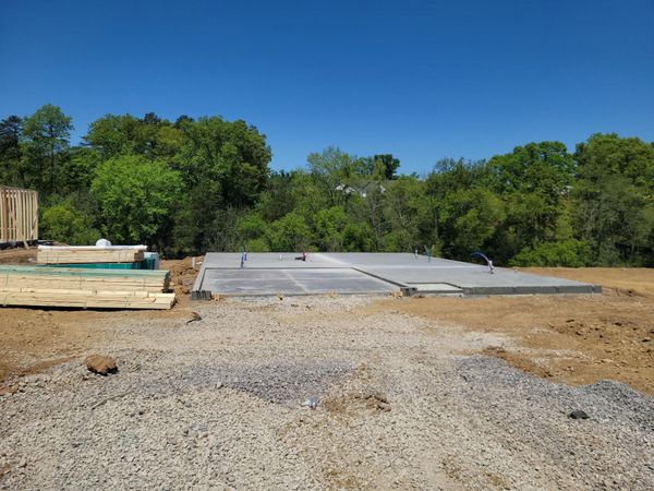 6140 Sycamore Stream Road, Dandridge, TN 37725