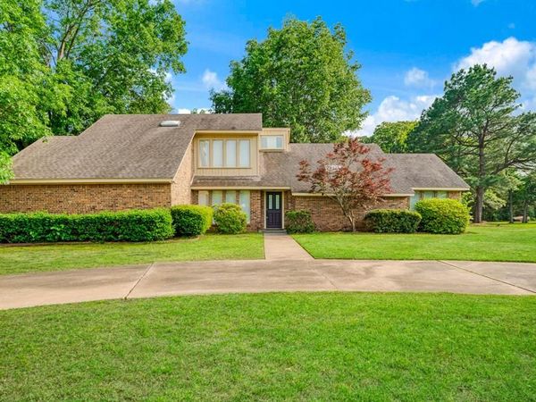 4110 Lakeshore Drive, Reno, TX 75462