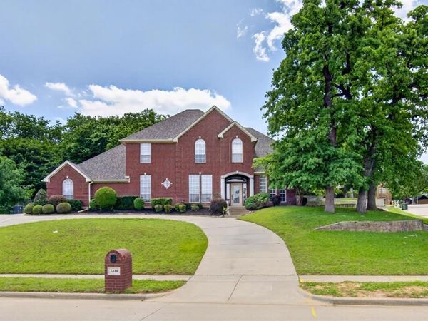 2416 PARK RUN DRIVE , Arlington, TX 76016