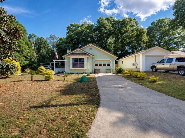 118 Fair Oaks Drive, Crestview, FL 32539