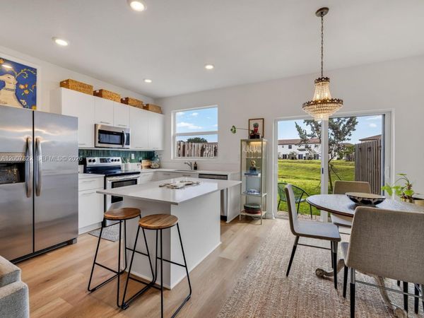 2349 NW 122nd Ter , Miami, FL 33167