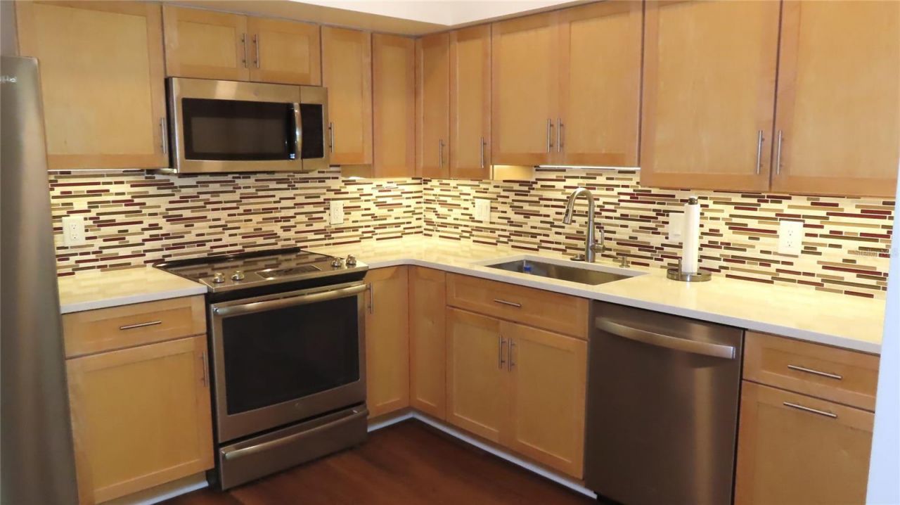 2285 Israeli Drive, Unit 17, Clearwater, FL 33763 Photo