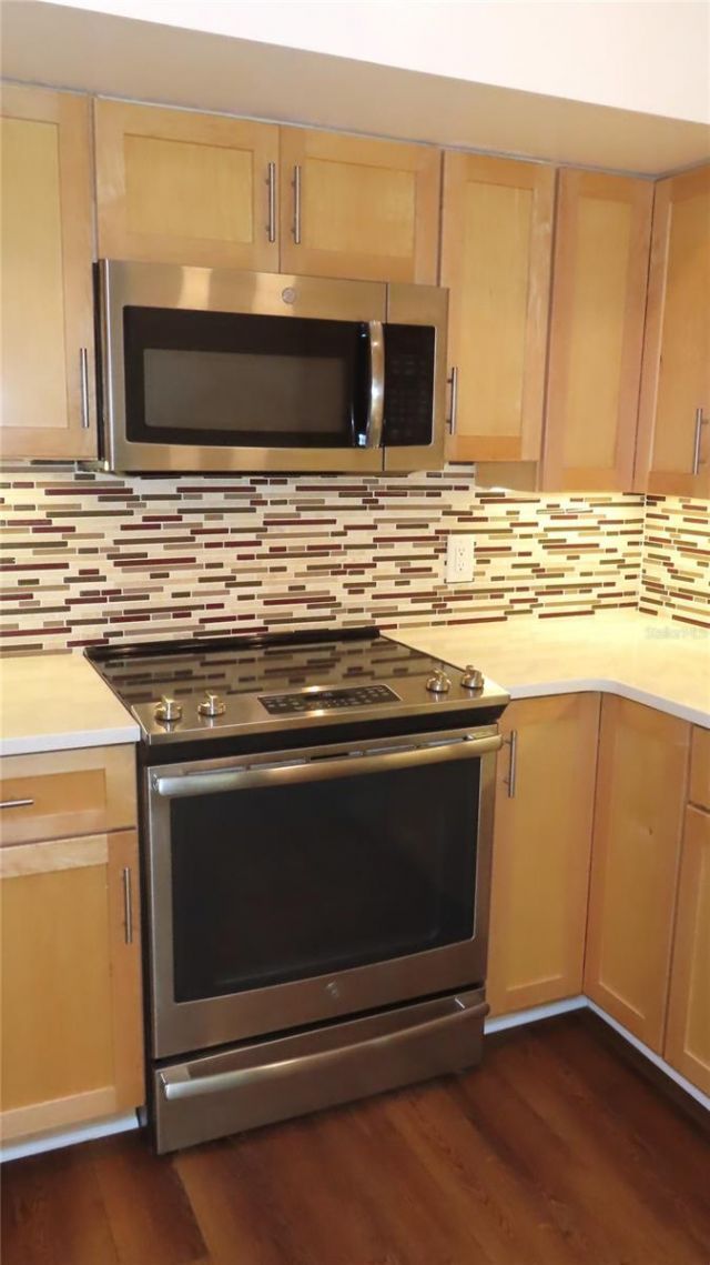 2285 Israeli Drive, Unit 17, Clearwater, FL 33763 Photo