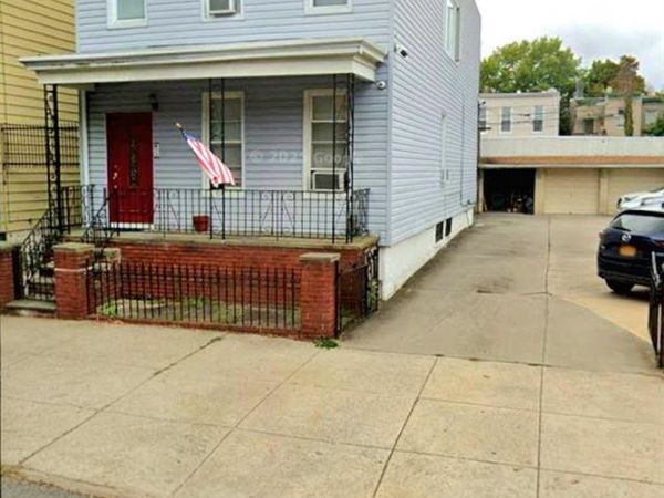 7212 66th Place, Glendale, NY 11385