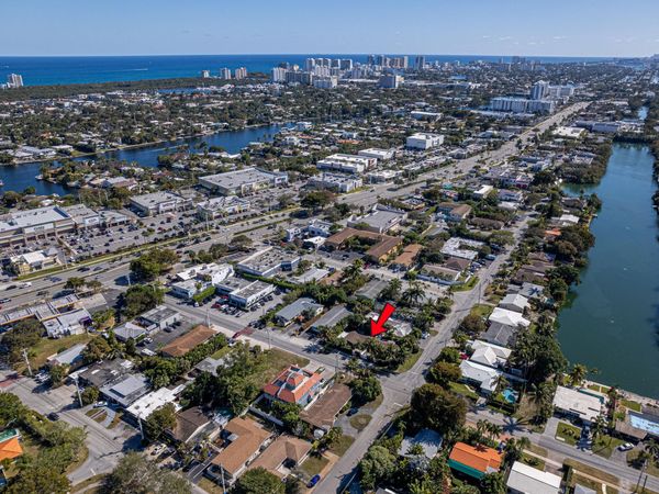 2000 NE 18th Street, Unit East , Fort Lauderdale, FL 33305