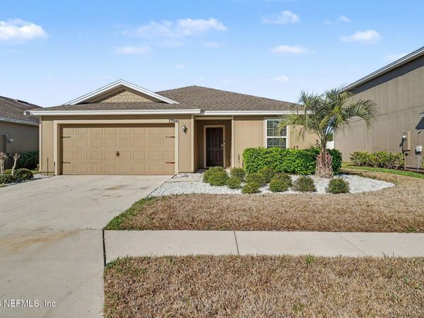 77516 LUMBER CREEK Boulevard, Yulee, FL 32097