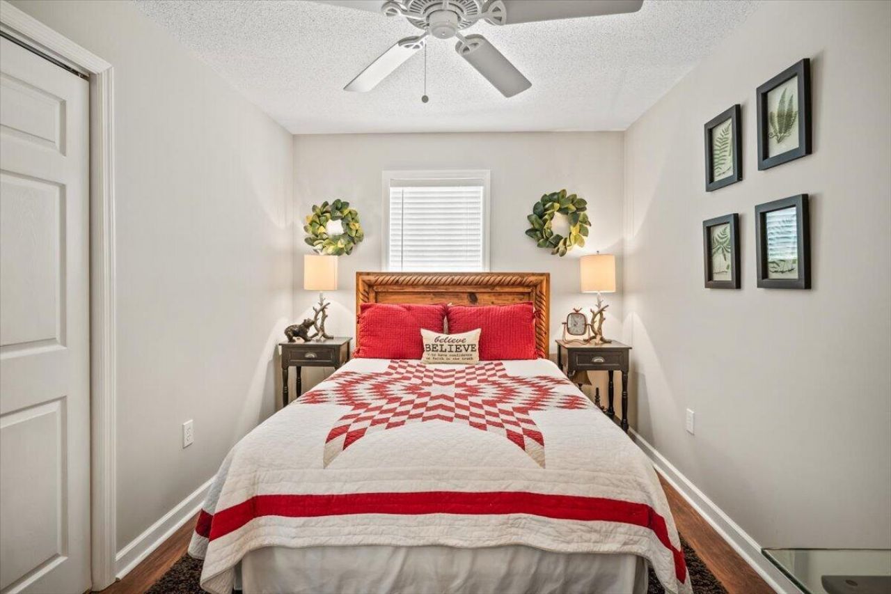 363 Legend Court Photo 45