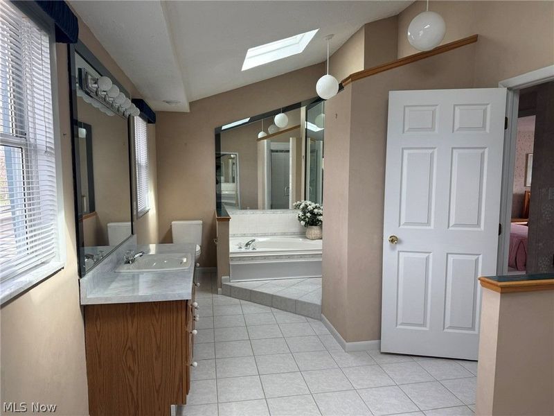 26958 Hyannisport Drive, North Olmsted, OH 44070 Photo 17