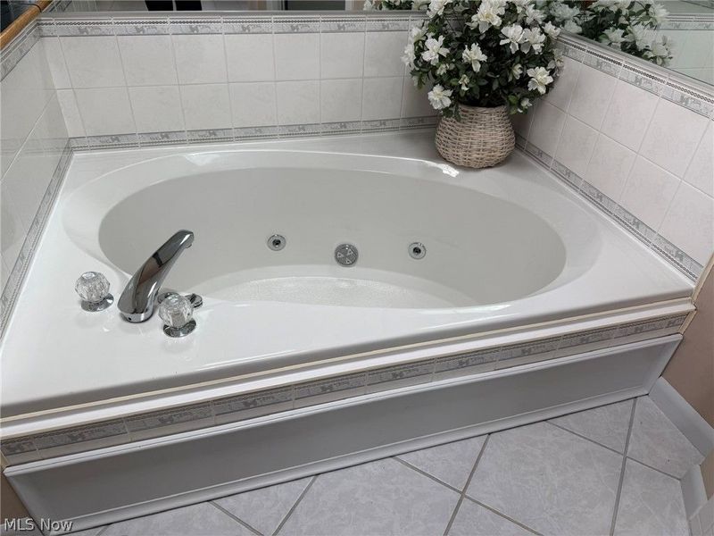 26958 Hyannisport Drive, North Olmsted, OH 44070 Photo 18