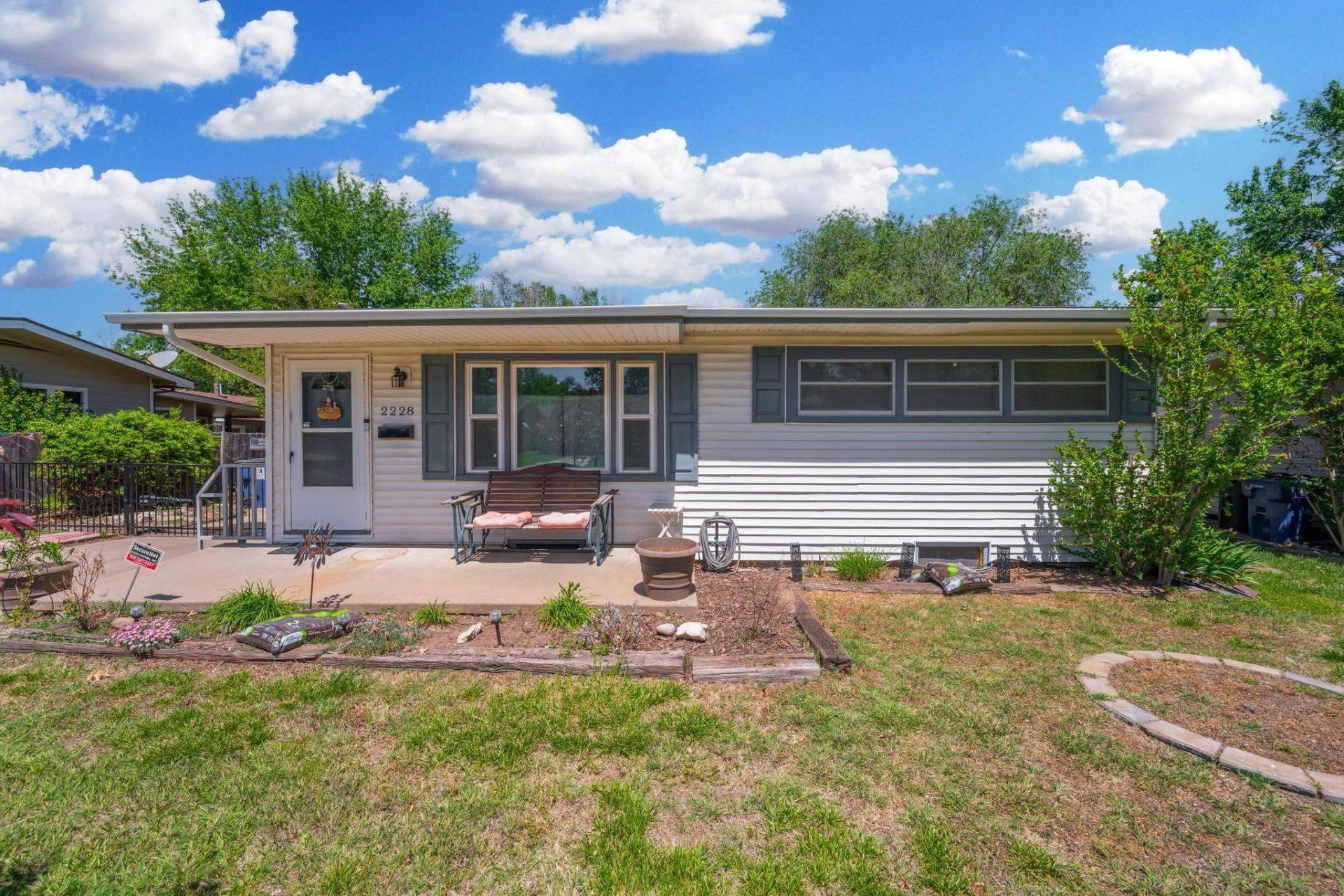 2228 W Hadden St, Wichita, KS 67217 Main Photo