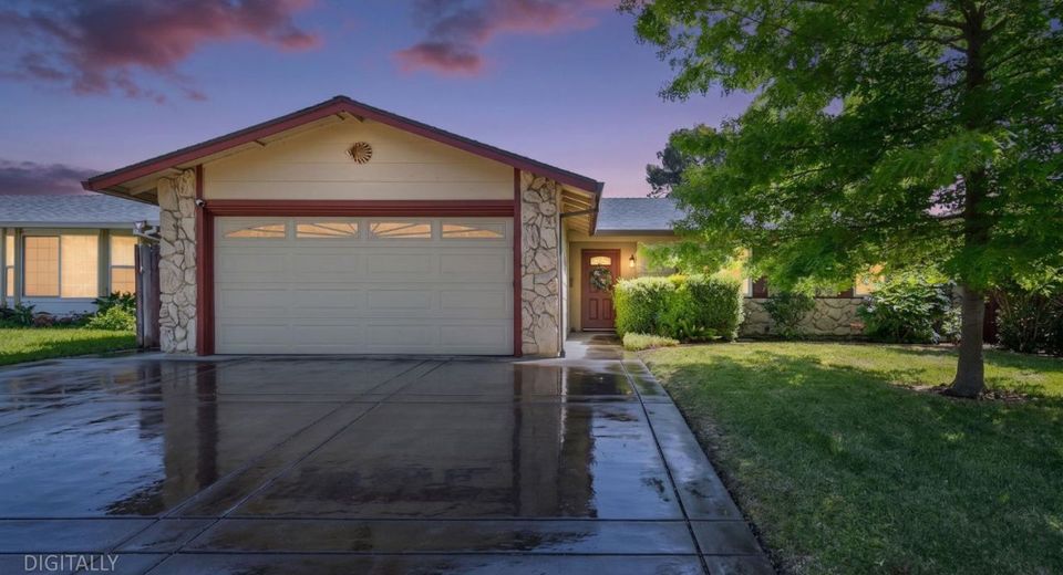 9220 Castlebar Way, Sacramento, CA 95826 Photo