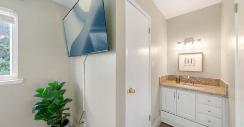 9220 Castlebar Way, Sacramento, CA 95826 Photo