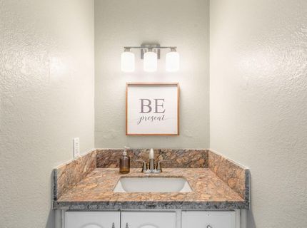 9220 Castlebar Way, Sacramento, CA 95826 Photo