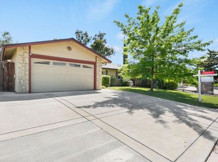 9220 Castlebar Way, Sacramento, CA 95826 Photo