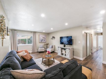 9220 Castlebar Way, Sacramento, CA 95826 Photo