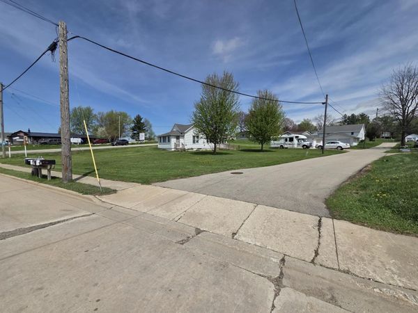 525 W Water Street, Shullsburg, WI 53586