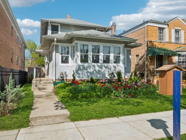 6506 N Maplewood Avenue, Chicago, IL 60645