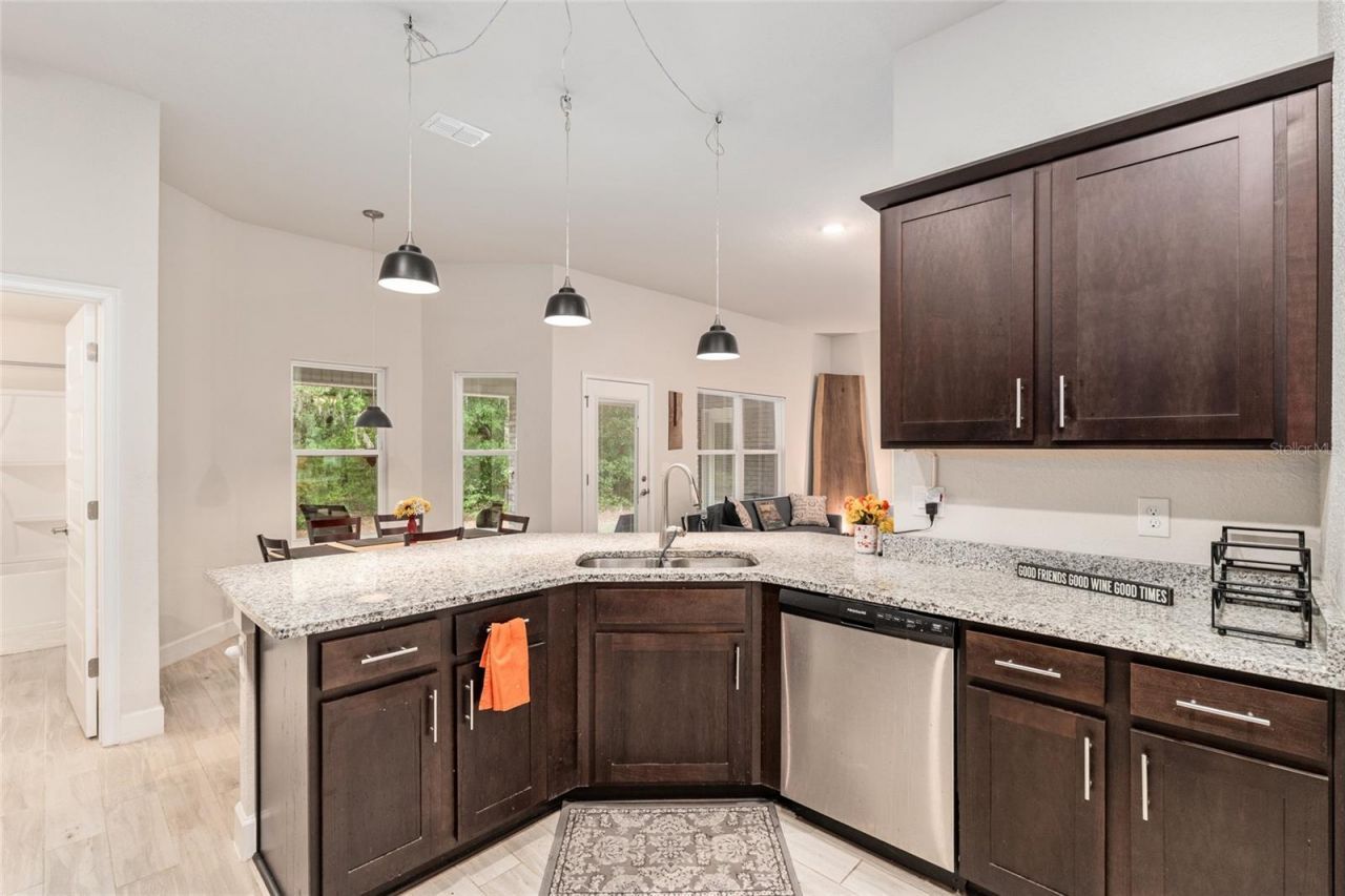 8179 NE 8th Place, High Springs, FL 32643 Photo