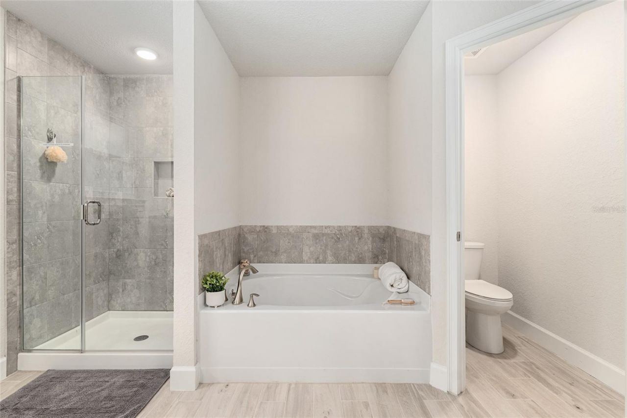 8179 NE 8th Place, High Springs, FL 32643 Photo