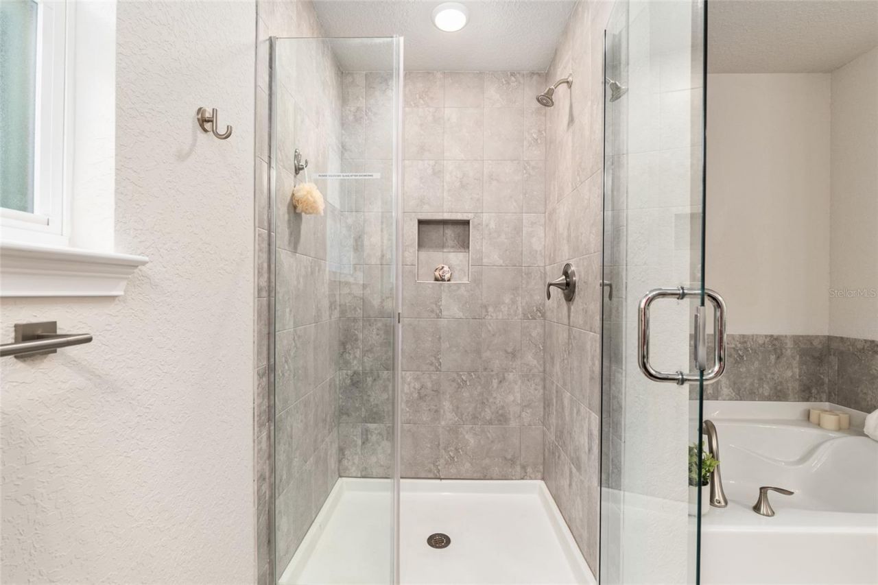 8179 NE 8th Place, High Springs, FL 32643 Photo