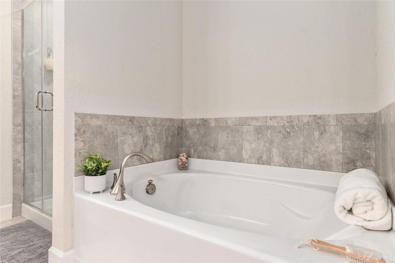 8179 NE 8th Place, High Springs, FL 32643 Photo